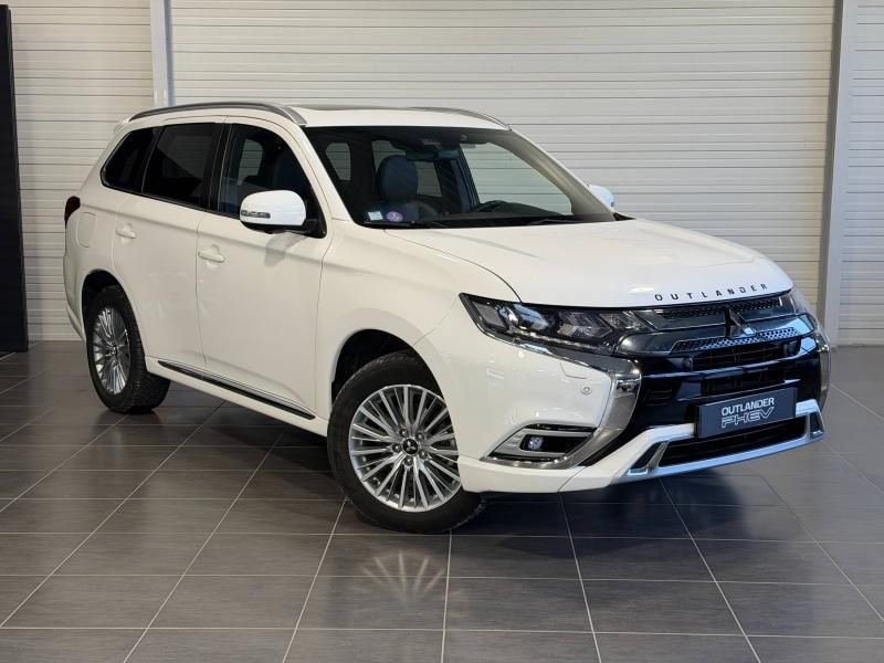 Théobald Occasion Mitsubishi outlander hybride SUV blanc